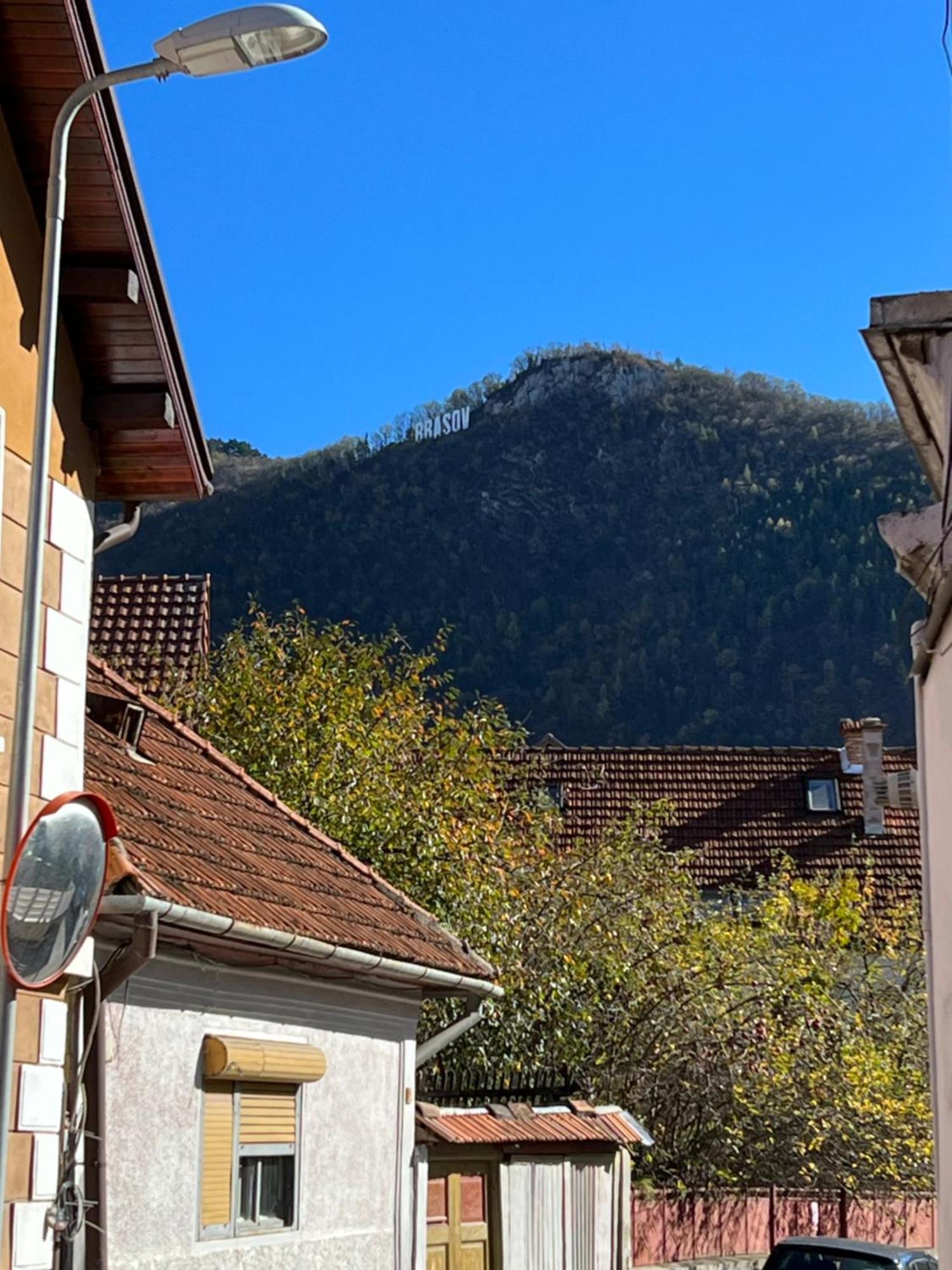 Retro House Mountain View Villa Brasov Exterior photo